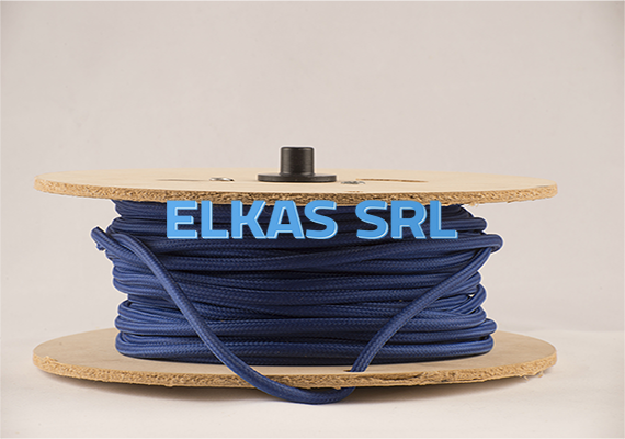 Nuestros cables cuentan con certificación. Además cuentan con un proceso de pegado que evita que se despelucen en su armado.